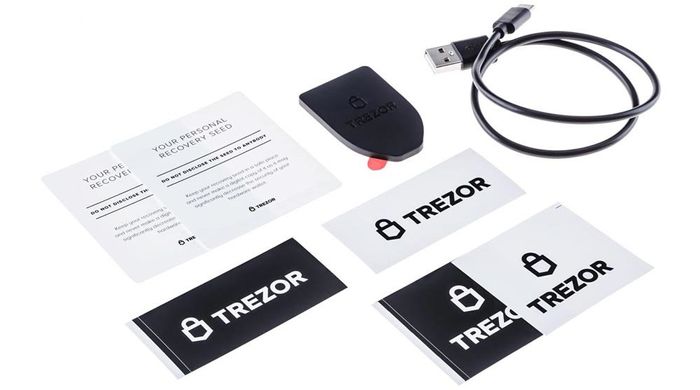 Аппаратный криптокошелек TREZOR Model T